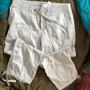 Liz Claiborne White Drawstring capris